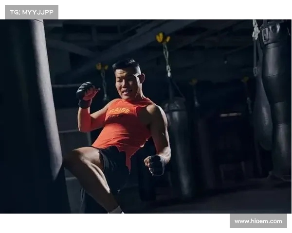 李景亮逆袭战胜世界级对手,成就中国MMA格斗新传奇 李景亮逆袭战胜世界级对手,成就中国MMA格斗新传奇